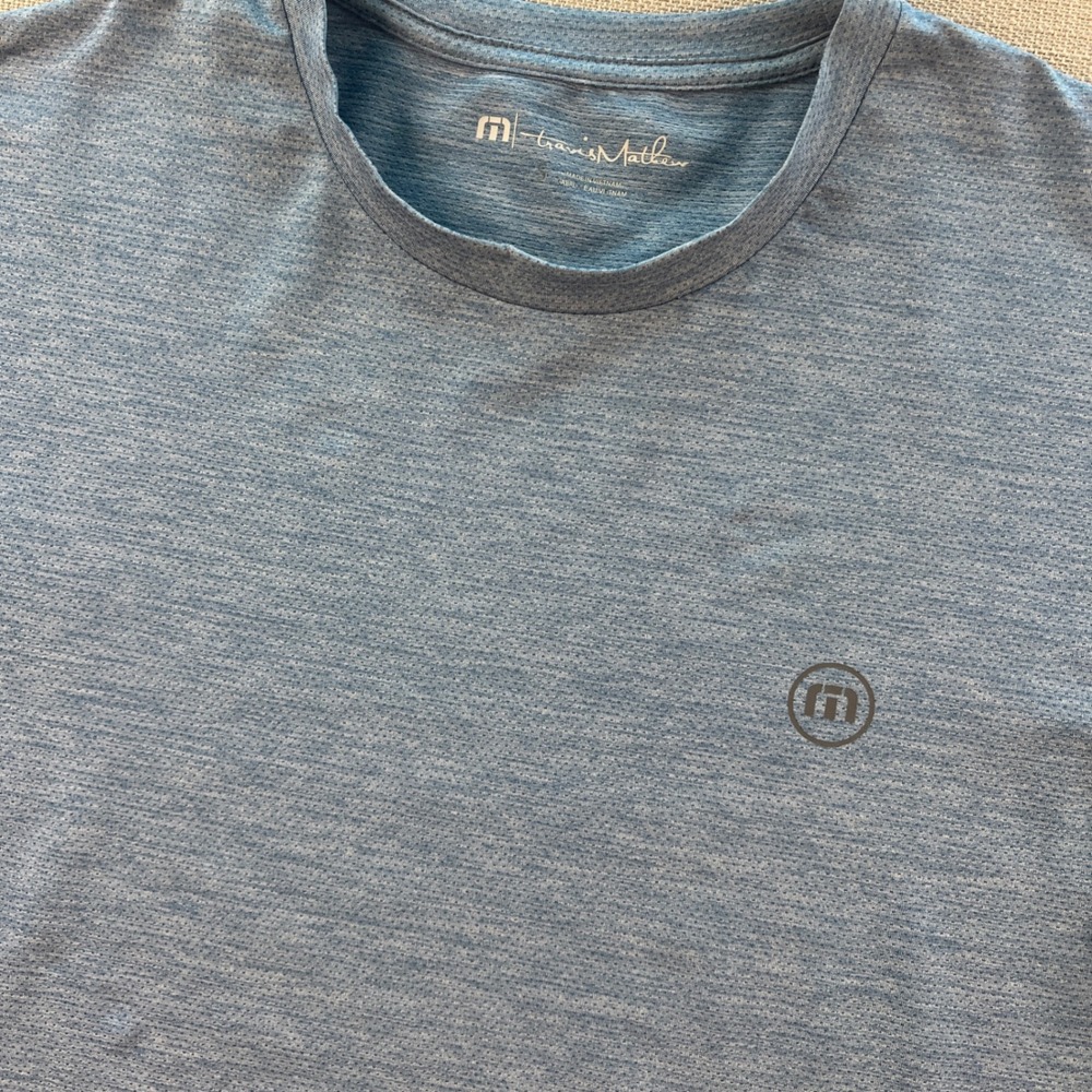TravisMathew Mens Small Blue Heathered Performance Short Sleeve T-Shirt‎ Logo